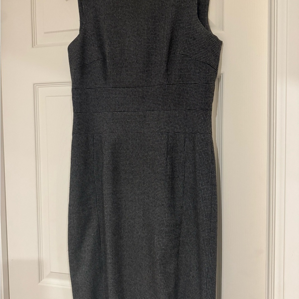 ME Makeover Essentials Gray Sleeveless Sheath Dress